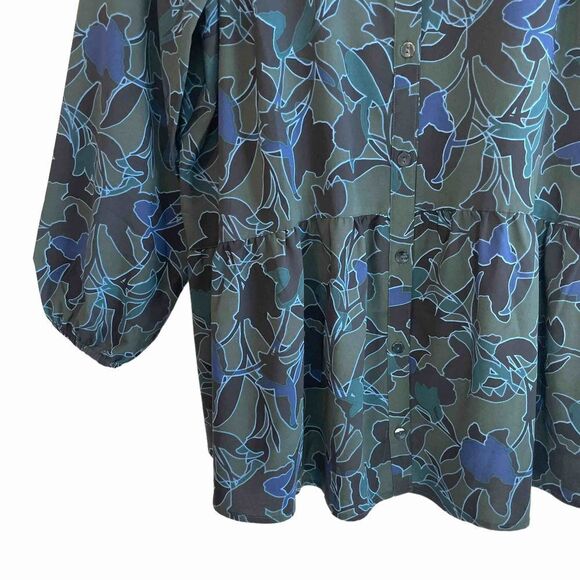 LOGO by Lori Goldstein Winter Floral Top NWOT - Picture 3 of 9